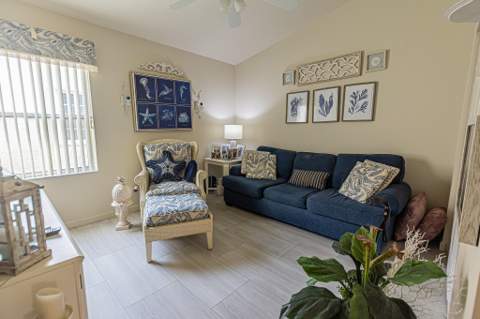 627 NW Whitfield Way, Port St. Lucie FL - photo 12 of 35