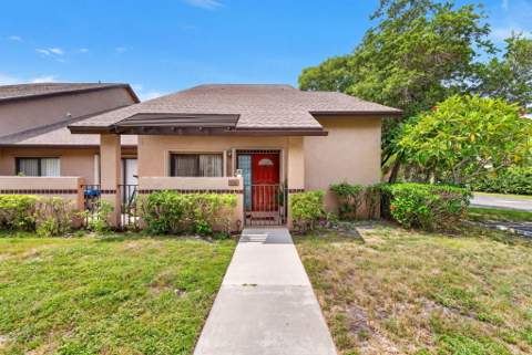 2242 NW 39th Avenue, Coconut Creek FL - photo 21 of 35