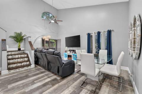 2242 NW 39th Avenue, Coconut Creek FL - photo 9 of 35