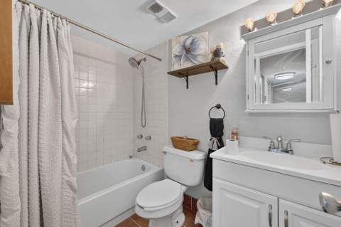 2242 NW 39th Avenue, Coconut Creek FL - photo 15 of 35