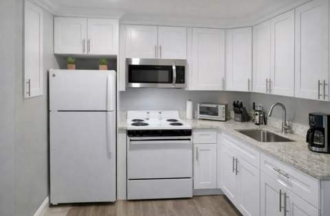 155 Sussex H, West Palm Beach FL - photo 7 of 10
