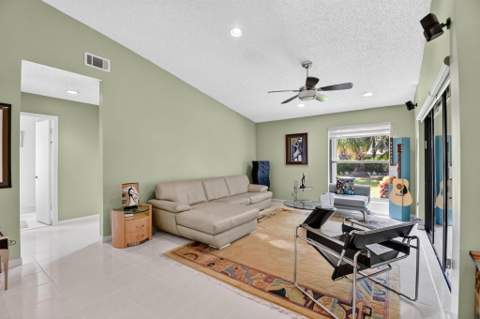 5791 Lakeview Mews Place, Boynton Beach FL - photo 10 of 98