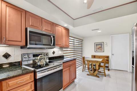5791 Lakeview Mews Place, Boynton Beach FL - photo 19 of 98