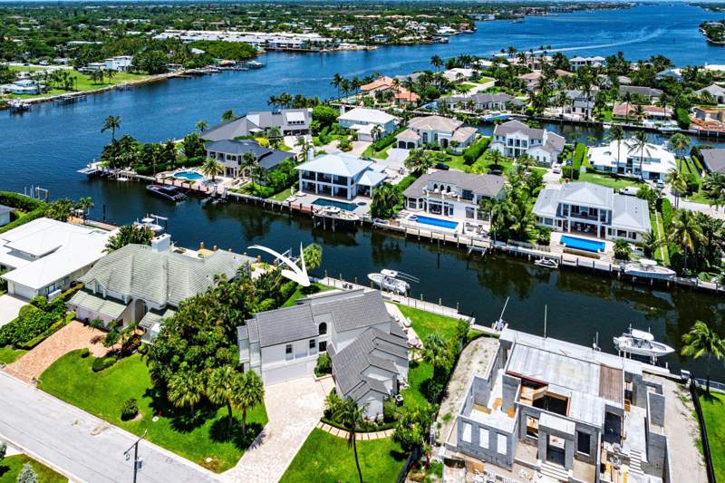 4 bedroom Single Family Residence at 12 Inlet Cay Drive, Inlet Cay, Ocean Ridge — photo 3
