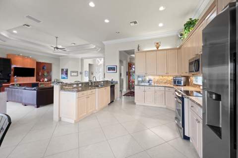 13473 Shell Beach Court, Delray Beach FL - photo 15 of 47