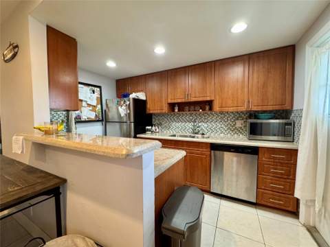 2801 NE 33rd Court #206, Fort Lauderdale FL - photo 6 of 26