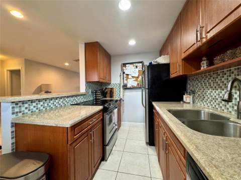 2801 NE 33rd Court #206, Fort Lauderdale FL - photo 8 of 26