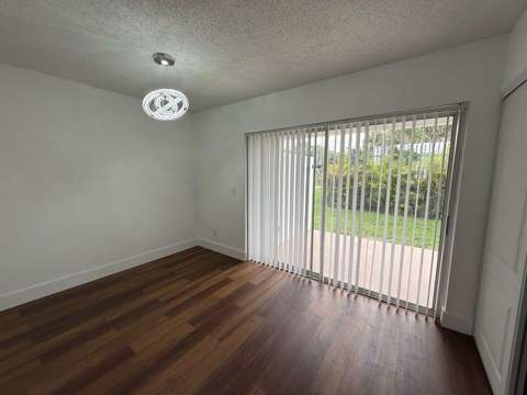 5140 Elmhurst Road #B, West Palm Beach FL - photo 12 of 23