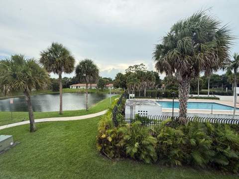 5140 Elmhurst Road #B, West Palm Beach FL - photo 21 of 23