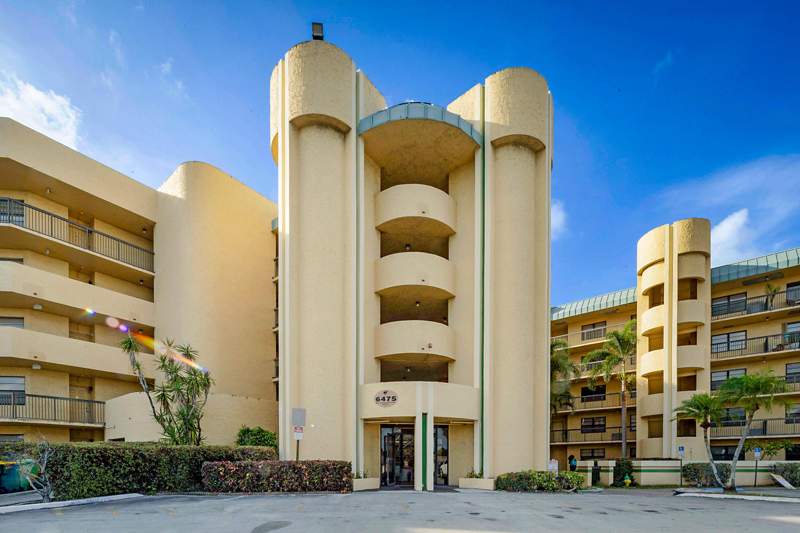 2 bedroom Condominium at 6475 W Oakland Park Boulevard #505, Isles Of Inverrary I Condo, Lauderhill — photo 2