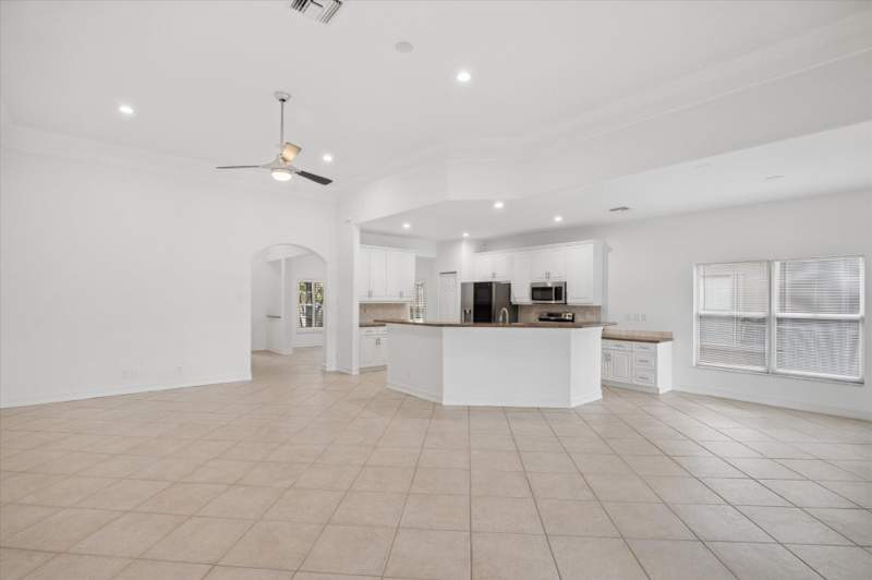 3 bedroom Single Family Residence at 11289 NW 65th Manor, Parkland Isles, Parkland — photo 5