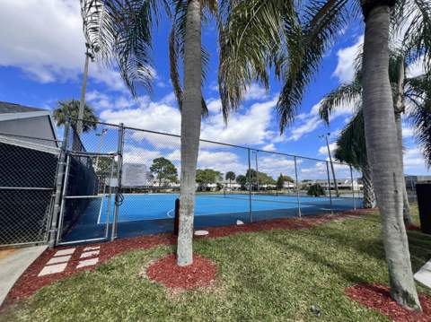 2606 Canalside Drive, Greenacres FL - photo 12 of 32
