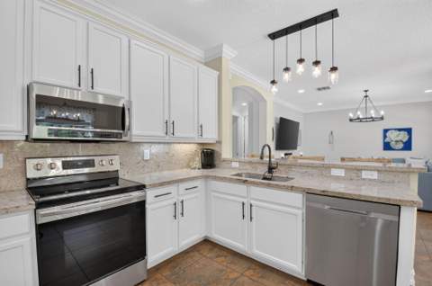 8218 Adrina Shores Way, Boynton Beach FL - photo 11 of 64