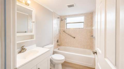 433 Saxony J Way, Delray Beach FL - photo 8 of 16