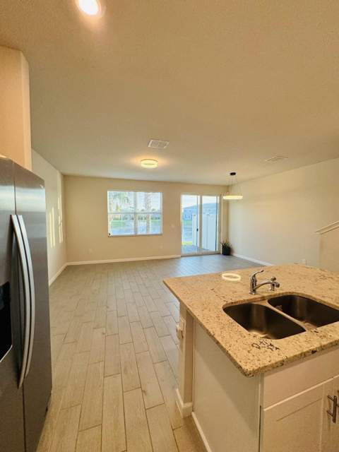 5677 Mentmore Drive #5677, Mangonia Park FL - photo 9 of 30