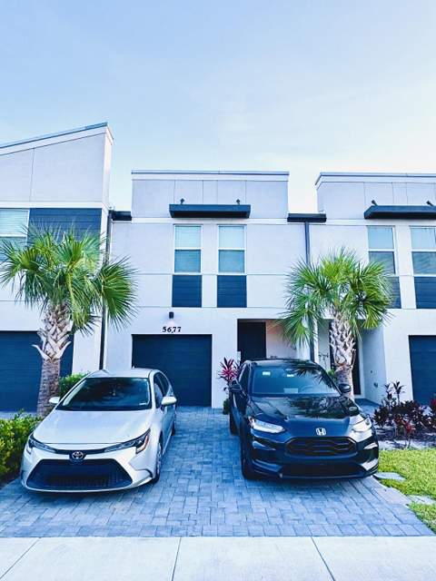 5677 Mentmore Drive #5677, Mangonia Park FL - photo 7 of 30