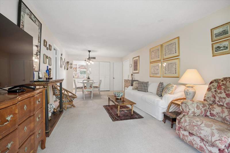 1 bedroom Condominium at 473 Lake Frances Drive, Golden Lakes , West Palm Beach — photo 4