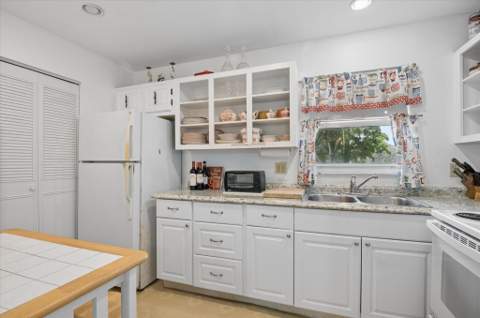 473 Lake Frances Drive, West Palm Beach FL - photo 6 of 24