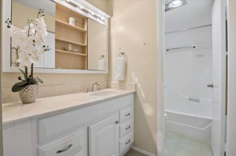 473 Lake Frances Drive, West Palm Beach FL - photo 10 of 24