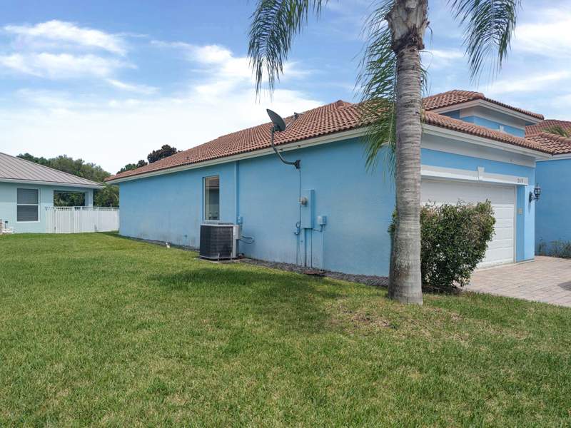 3 bedroom Single Family Residence at 2119 NW Marsh Rabbit Lane, Pineapple Plantation, Jensen Beach — photo 5