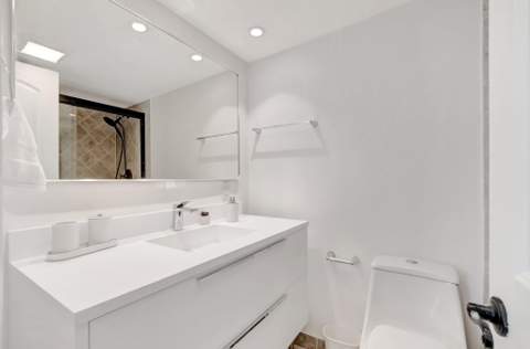 1072 Yarmouth Drive, Boca Raton FL - photo 20 of 46