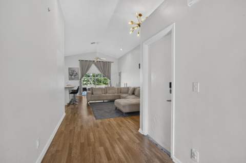 120 Paddock Lane, Greenacres FL - photo 8 of 66