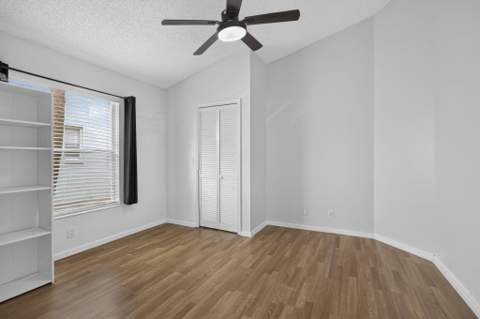 120 Paddock Lane, Greenacres FL - photo 14 of 66