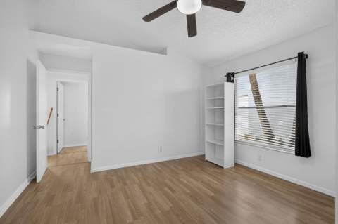 120 Paddock Lane, Greenacres FL - photo 15 of 66