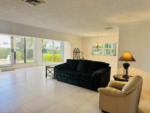 340 Orange Tree Drive #5, Atlantis FL - photo 6 of 21