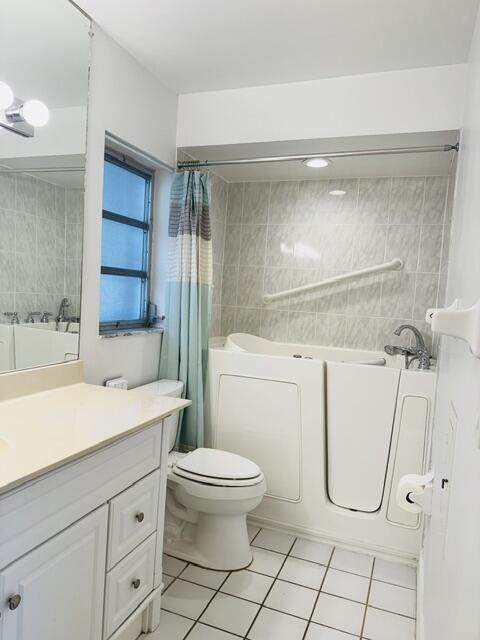 340 Orange Tree Drive #5, Atlantis FL - photo 15 of 21