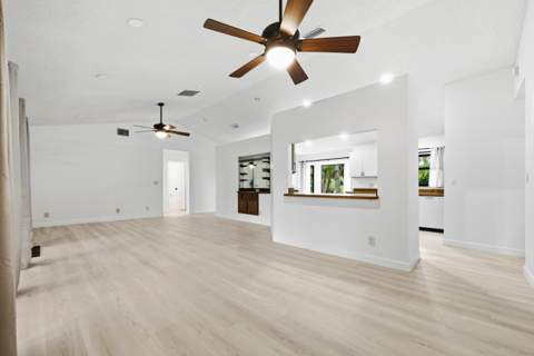 7380 155th Place, Palm Beach Gardens FL - photo 11 of 44