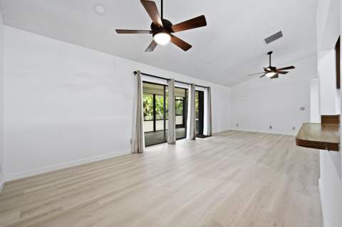7380 155th Place, Palm Beach Gardens FL - photo 12 of 44
