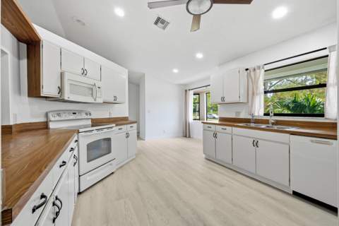 7380 155th Place, Palm Beach Gardens FL - photo 13 of 44