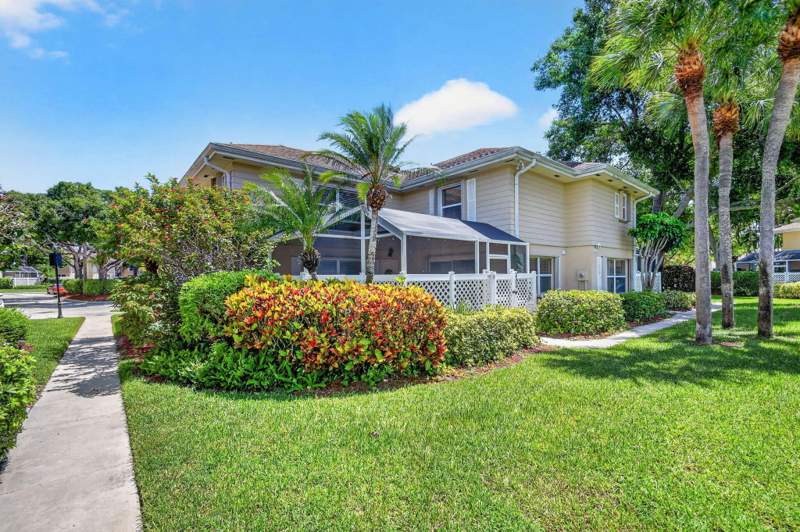 2 bedroom Townhouse at 3504 Medford Court, Wellesley, Boynton Beach — photo 3