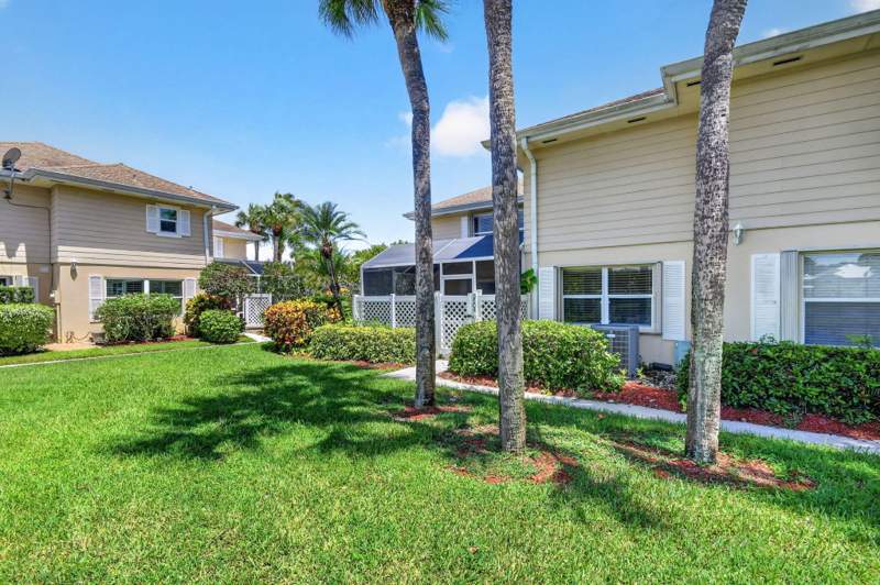 2 bedroom Townhouse at 3504 Medford Court, Wellesley, Boynton Beach — photo 5