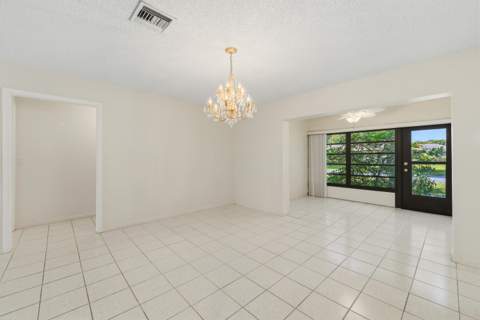 4675 Robinwood Circle #A, Boynton Beach FL - photo 8 of 31