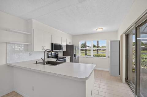 3504 Medford Court, Boynton Beach FL - photo 22 of 68