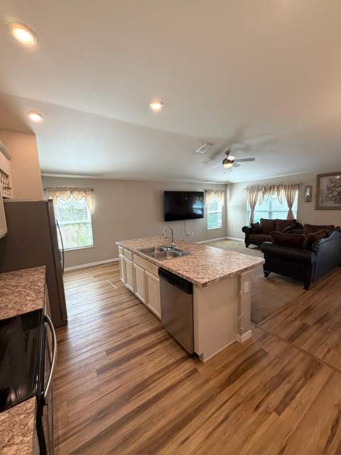 5670 NW Pine Trail Circle, Port St. Lucie FL - photo 7 of 15