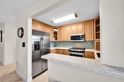 2860 NE 14th St Causeway #201D, Pompano Beach FL - photo 10 of 25