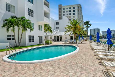 2860 NE 14th St Causeway #201D, Pompano Beach FL - photo 22 of 25