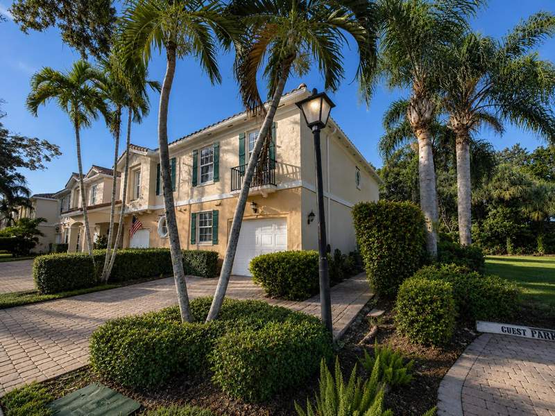 3 bedroom Townhouse at 436 Capistrano Drive, Catalina Lakes, Palm Beach Gardens — photo 2