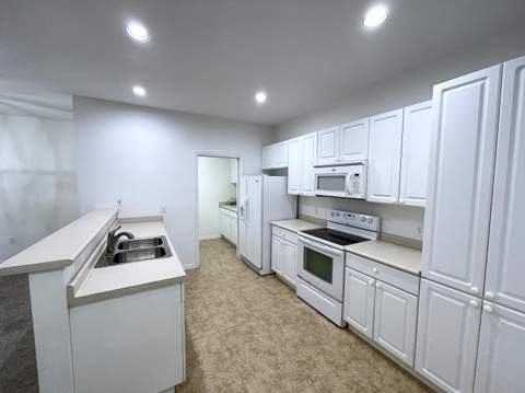 1771 Lakefront Boulevard, Fort Pierce FL - photo 6 of 23
