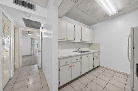101 SW 132nd Way #215J, Pembroke Pines FL - photo 8 of 31
