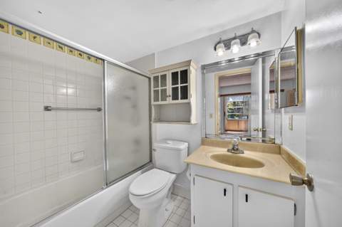 101 SW 132nd Way #215J, Pembroke Pines FL - photo 15 of 31