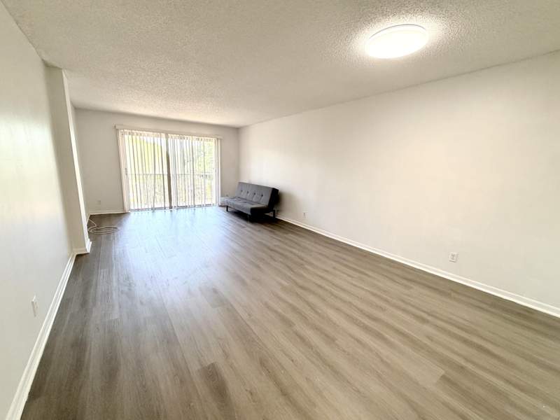 2 bedroom Condominium at 1100 NW 87th Avenue #406, Sherwood Square Condominium, Coral Springs — photo 5