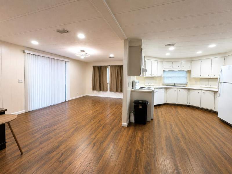 2 bedroom Mobile Home at 656 Sun Ray Court, Sunny South Estates, Boynton Beach — photo 4