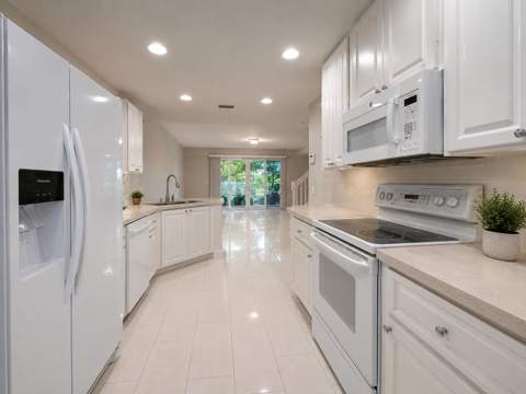436 Capistrano Drive, Palm Beach Gardens FL - photo 10 of 23