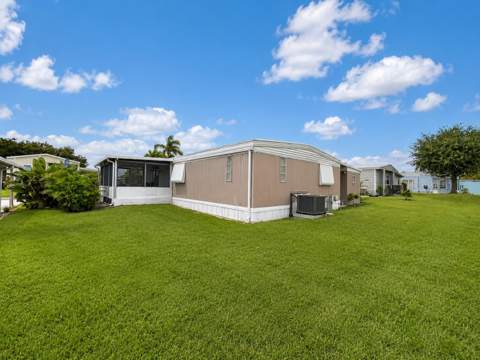 656 Sun Ray Court, Boynton Beach FL - photo 16 of 17