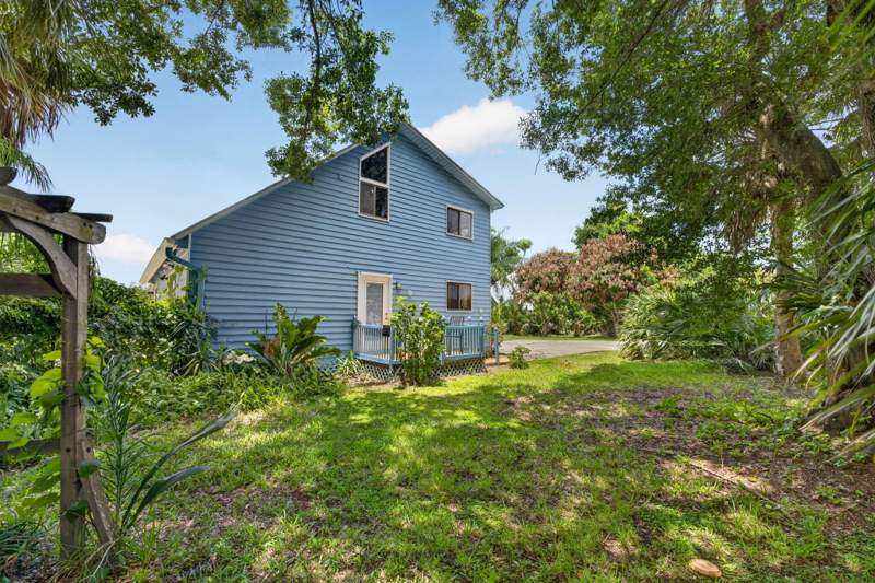 3 bedroom Single Family Residence at 5707 Spruce Drive, Indian River Estates Unit 9, Fort Pierce — photo 4