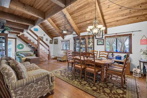 5707 Spruce Drive, Fort Pierce FL - photo 9 of 47